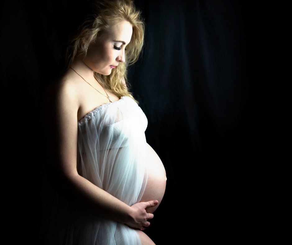 maternity studio photoshoot