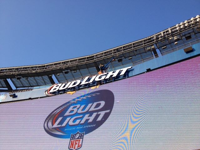 Practical Strategies for Maximizing Exposure with Custom Signage Solutions