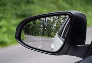 Why Mobile Mirror Replacement Is the Smartest Choice for QLD Drivers