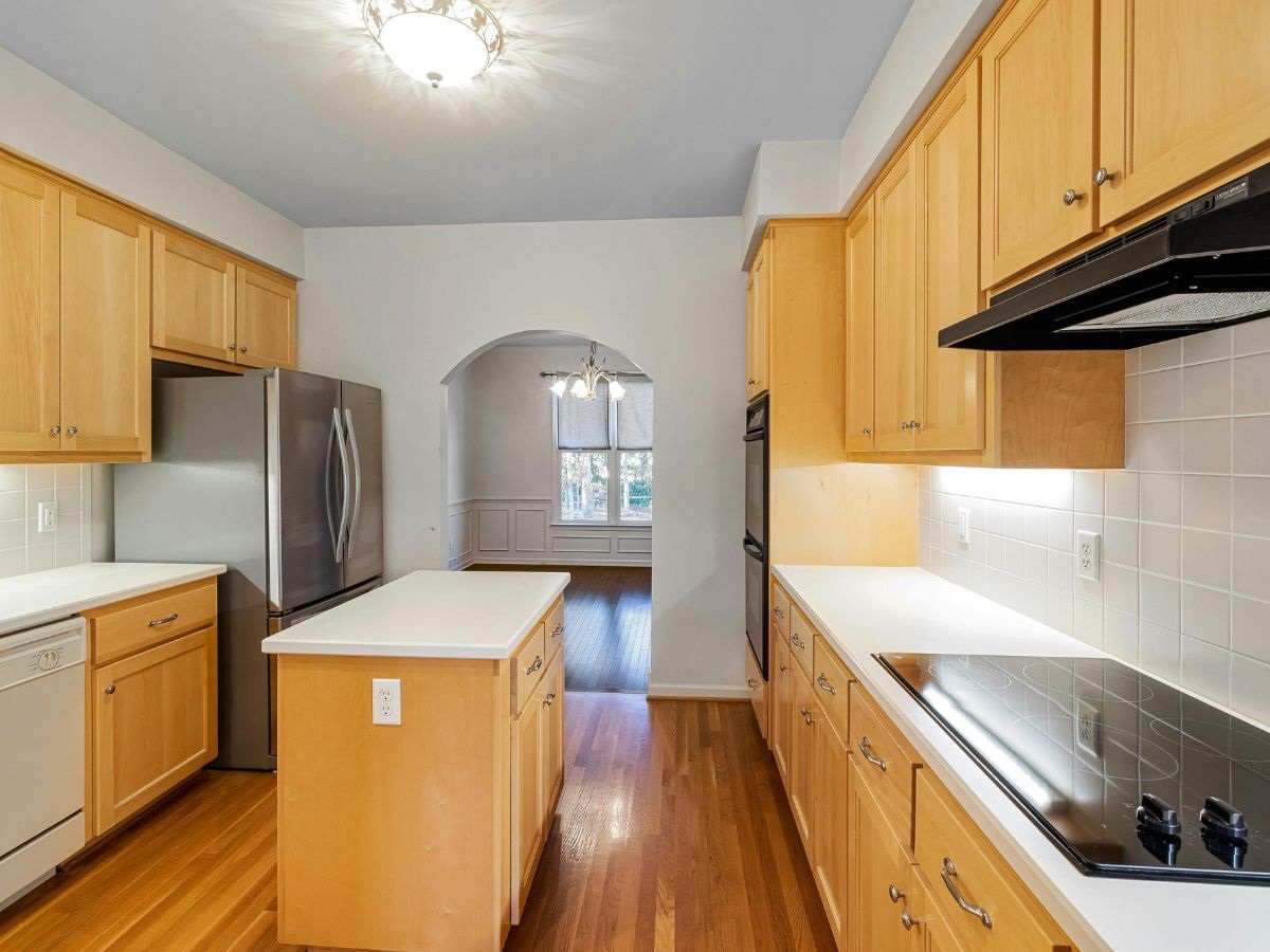 kitchen cabinet makers in Burlington