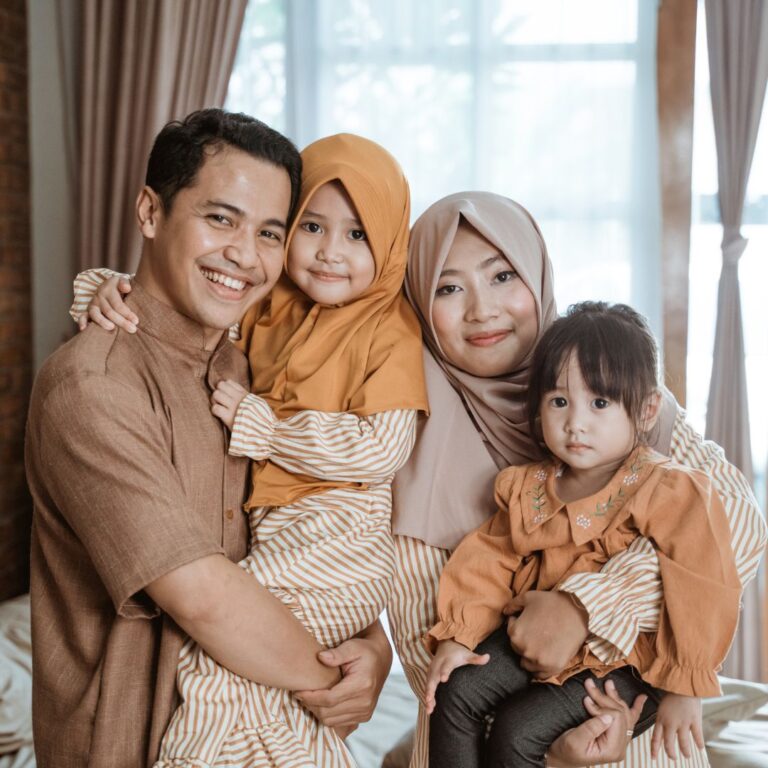 How Immigration Support Helps Reuniting Immigrant Families Across Borders